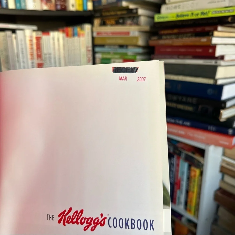 The Kellogg's Cookbook: 200 Classic Recipes for Today's Kitchen